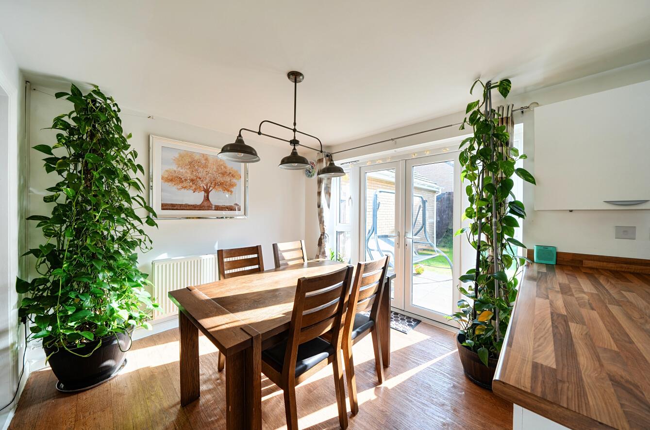 Cae Morfa, Neath, SA10 6EH